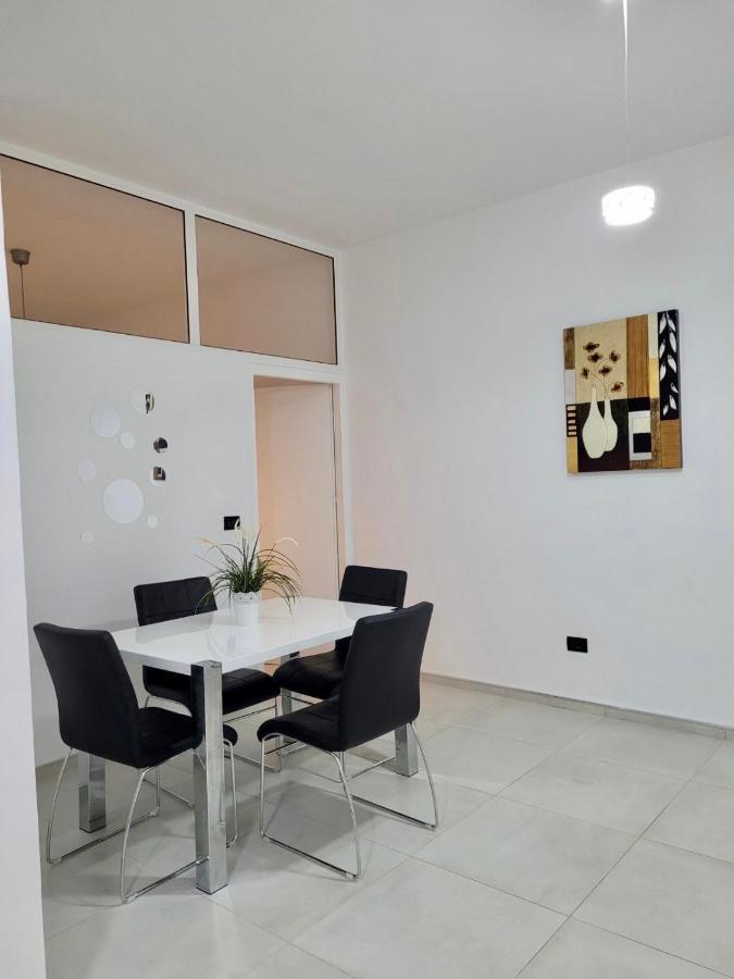 Bb Moderne Apartments ซารานเดอ ภายนอก รูปภาพ