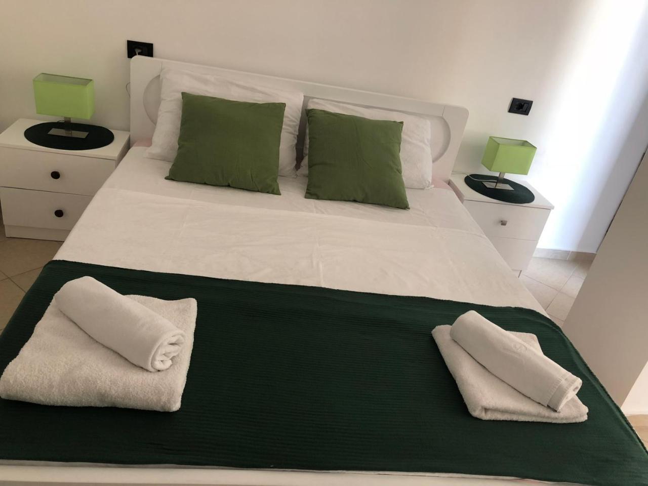Bb Moderne Apartments ซารานเดอ ภายนอก รูปภาพ
