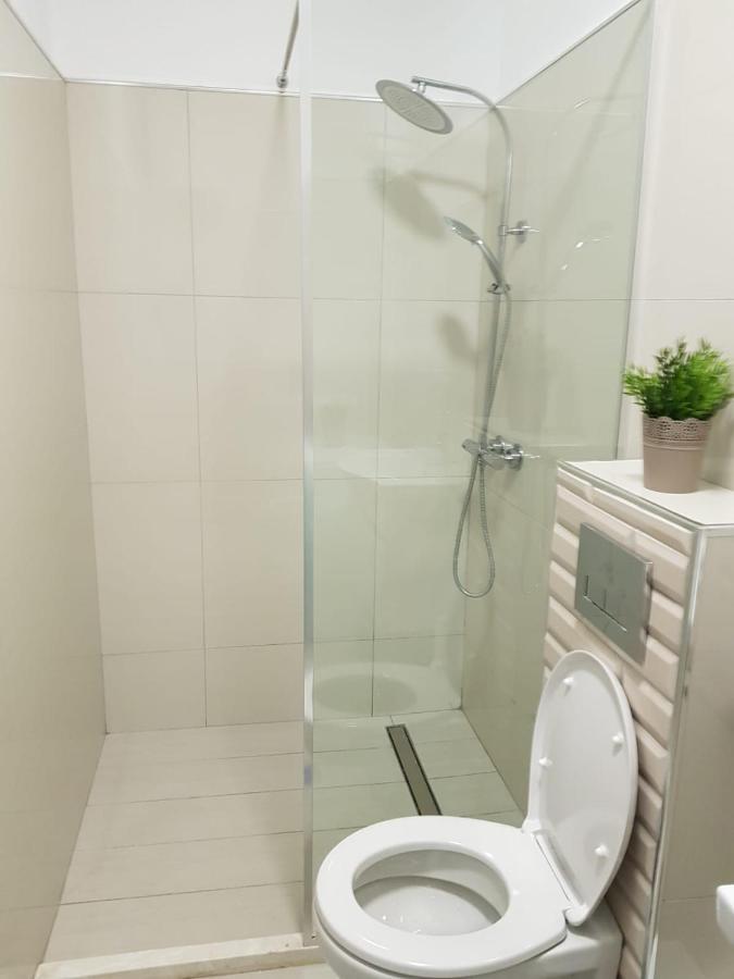 Bb Moderne Apartments ซารานเดอ ภายนอก รูปภาพ